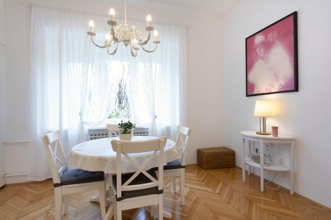 Vedrana-Near Centre And Free Garage, Electricity For Electric Cars Zagreb Buitenkant foto